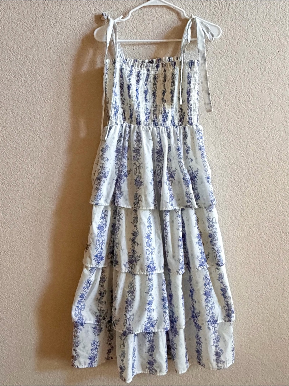 Milkmaid Dress Women’s Size XL Blue White Tiered Smocked Cottagecore Tie Strap